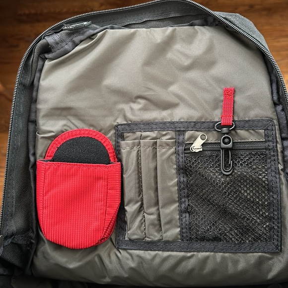 Spyder SHAKE BACKPACK - black - Picture 6 of 16